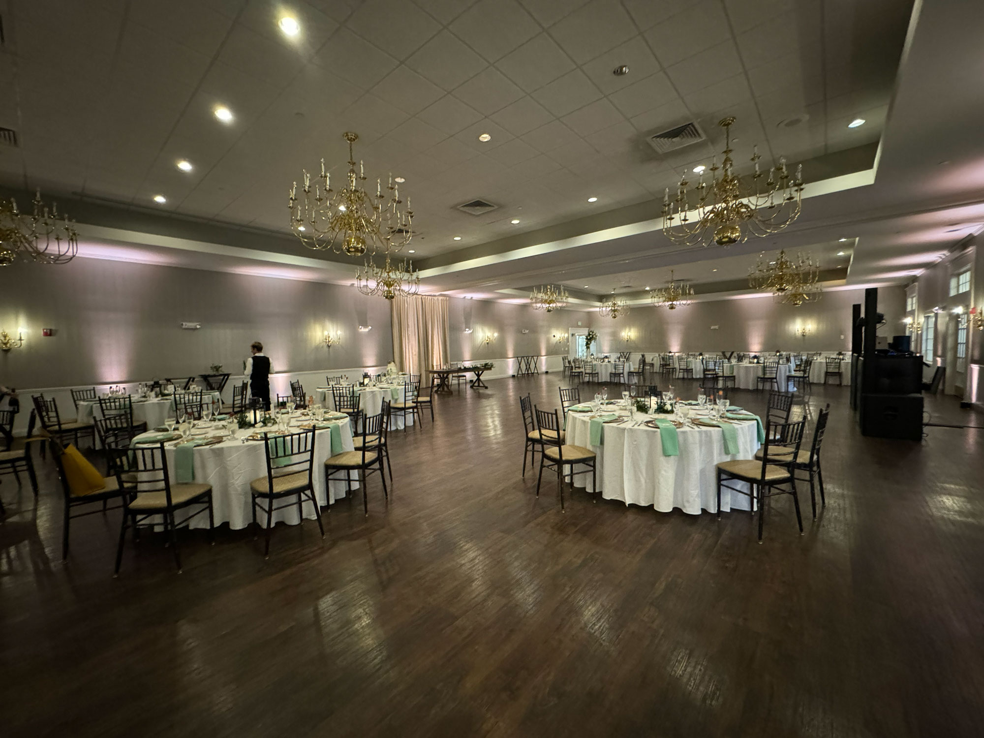 wedding reception dining hall