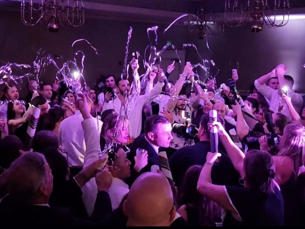 purple wedding dancefloor
